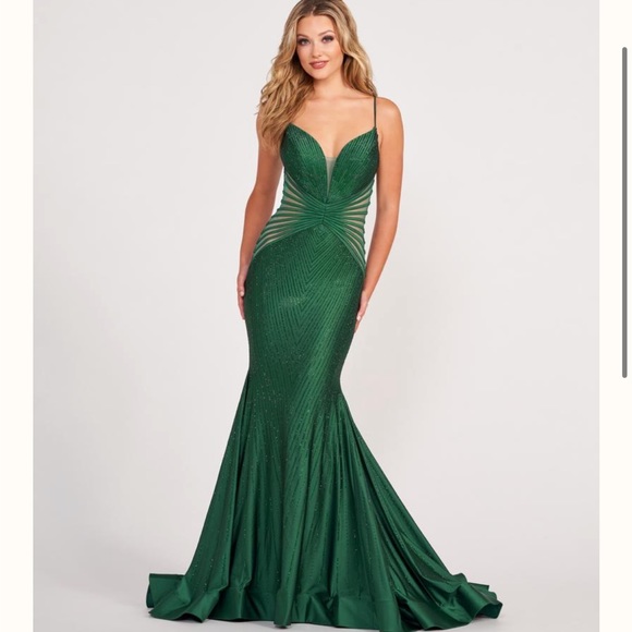 ellie wilde | Dresses | Ellie Wilde Emerald Green Prom Dress Mermaid Style  Satin | Poshmark